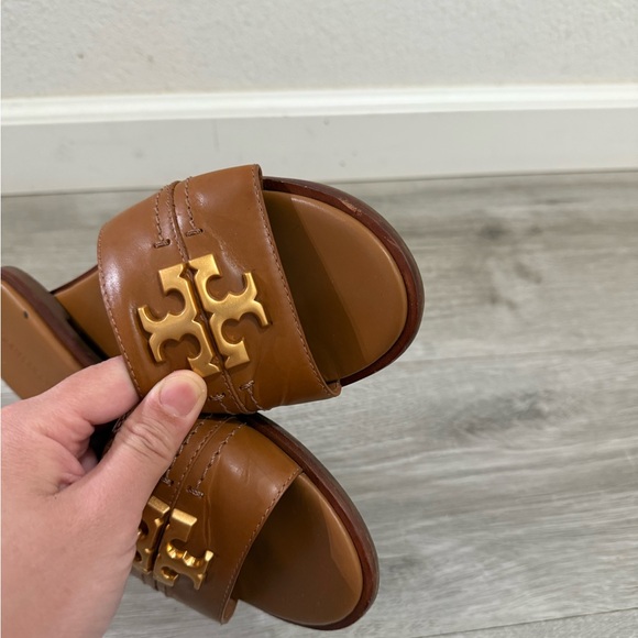 Tory Burch Women’s Eleanor Slide Sandals - Picture 3 of 4